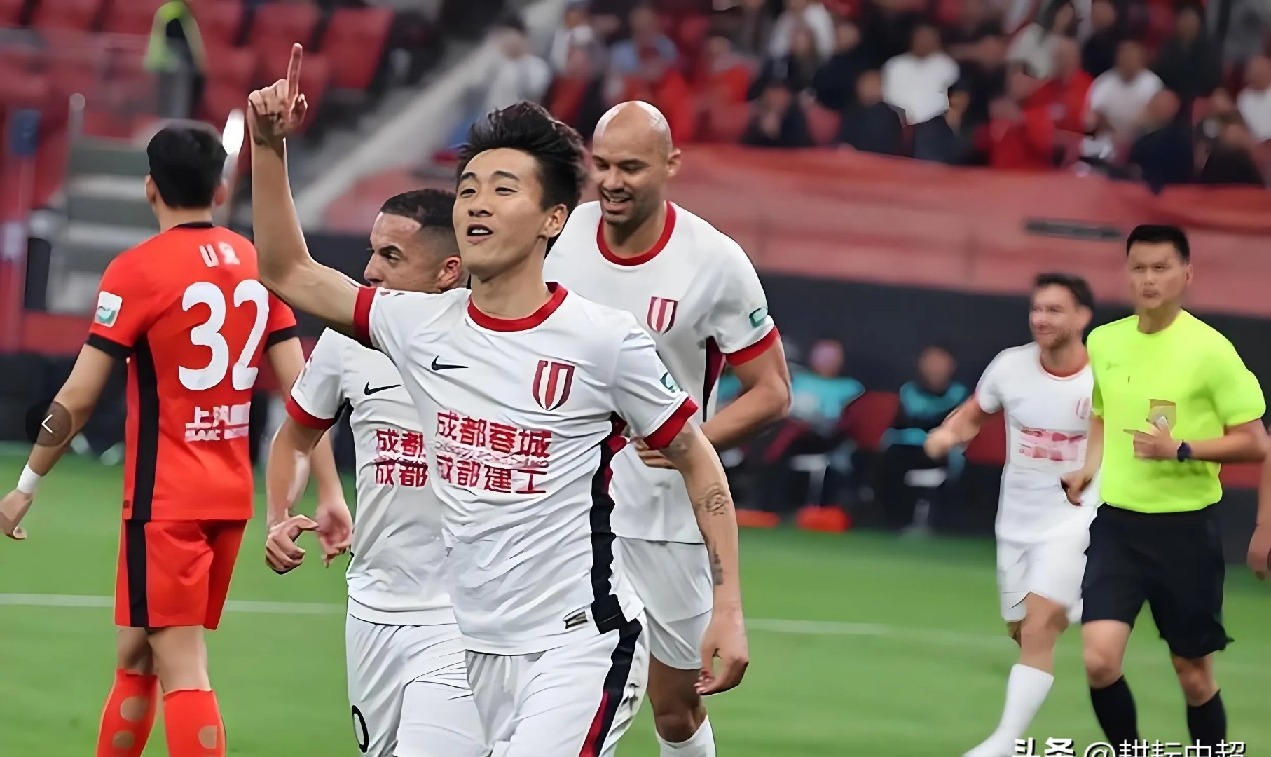 英雄联盟S15季赛-关于成都蓉城发布备战花絮；国际比赛日造点机会；足总杯任务艰巨；控场能力受关注的信息